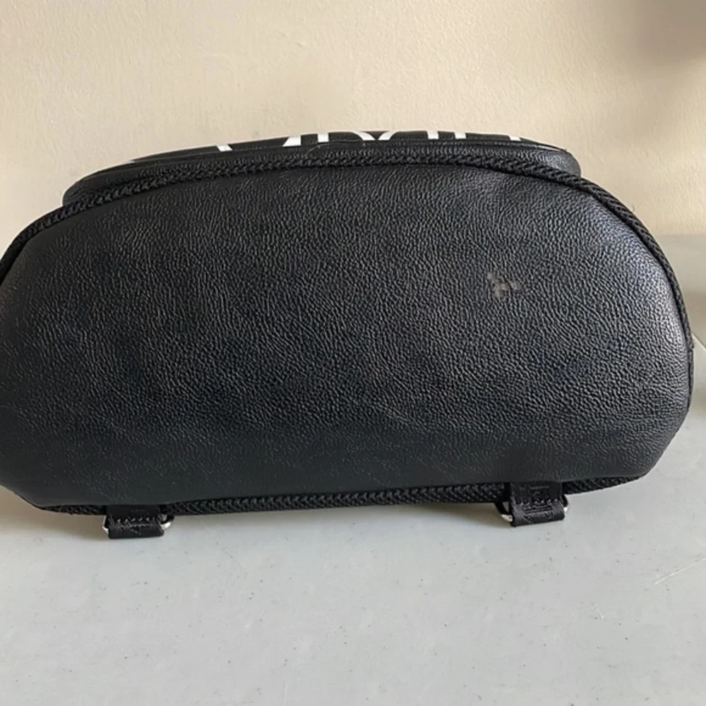 Calvin Klein Knapsack - Picture 9 of 11